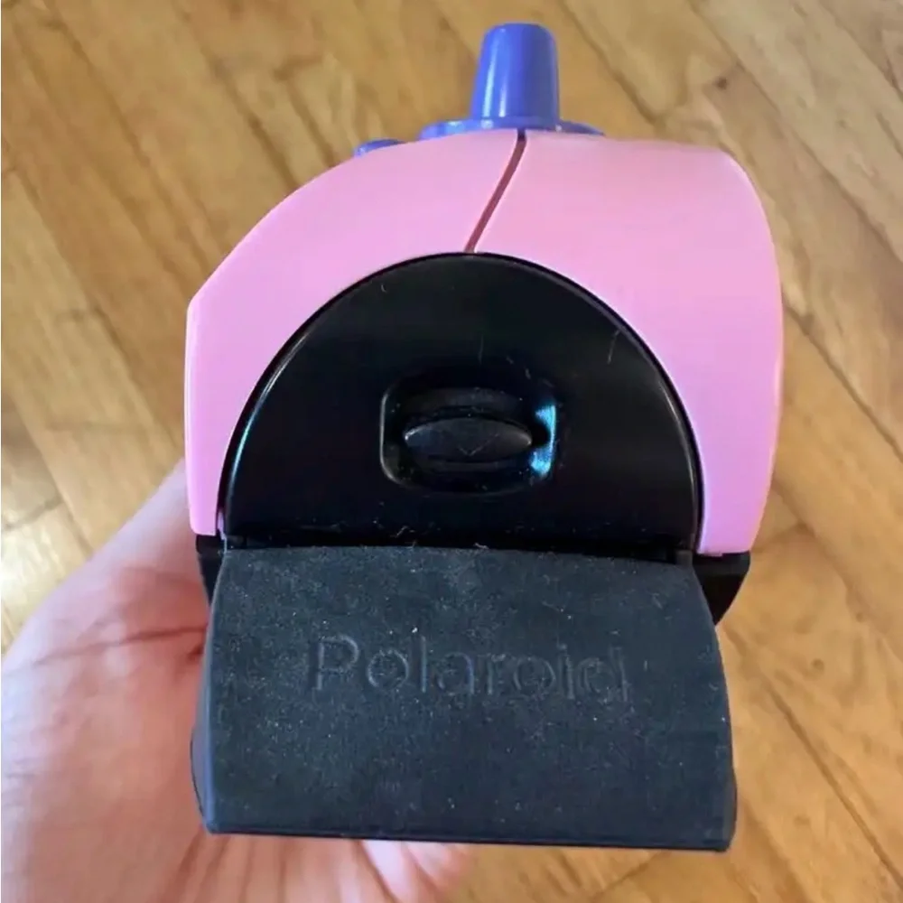 Hello Kitty Polaroid Camera – Collectible 2001
